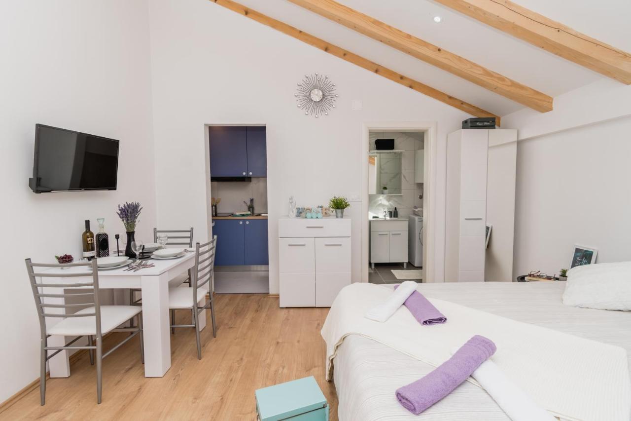 Studio Apartment Harmony Np Krka Lozovac Kültér fotó
